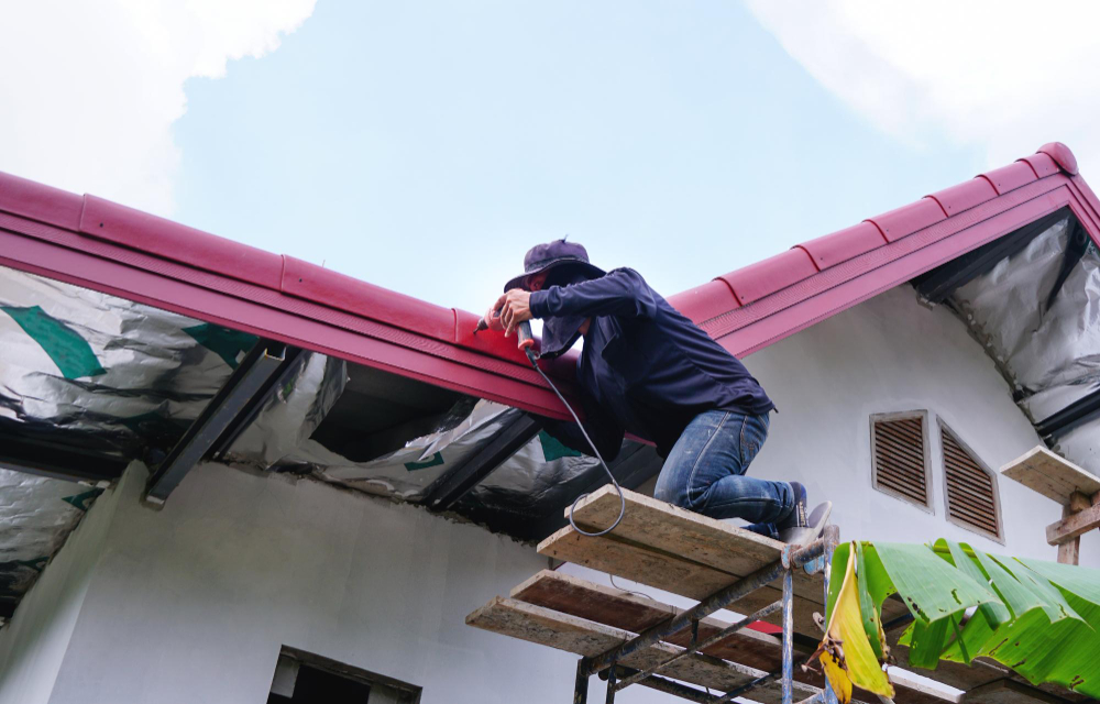 Emergency Roof Repair in East Hampton